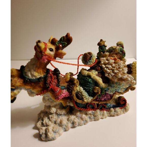 Crinkle Claus - High Flying Santa - Picture 2 of 5